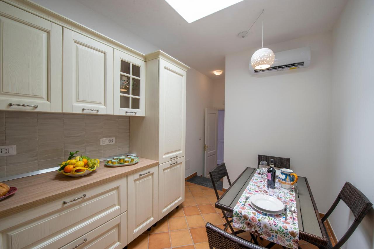 Your Home In The Heart Of Positano - Centralissima Екстериор снимка